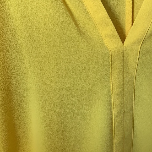 VIBRANT ‘NY&C’ YELLOW BLOUSE! - Picture 6 of 7